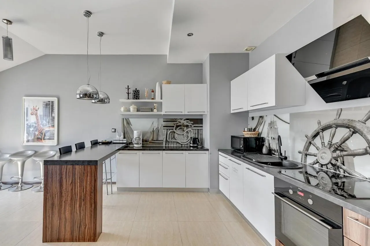 Grand Apartments - Neptun Park. غدانسك
